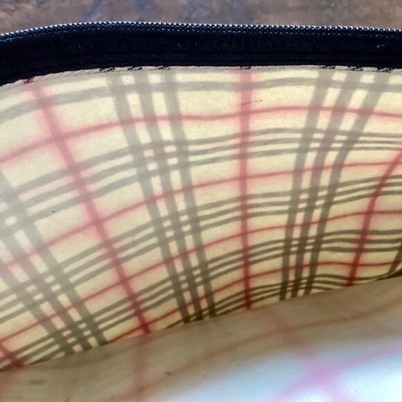 Cozy Plaid Zippered Pouch - Picture 4 of 7